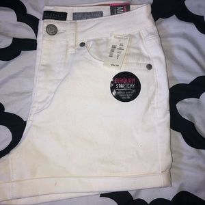 ‼️ SUMMER SALE High-waisted white denim shorts